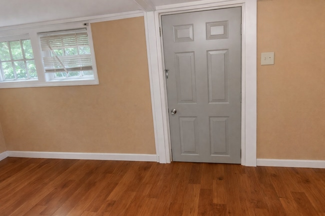 Building Photo - 4322 Mikado Ave