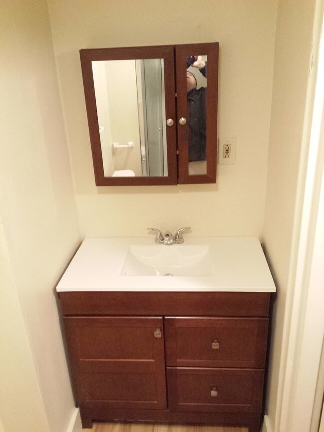 Building Photo - 19 Willard S St