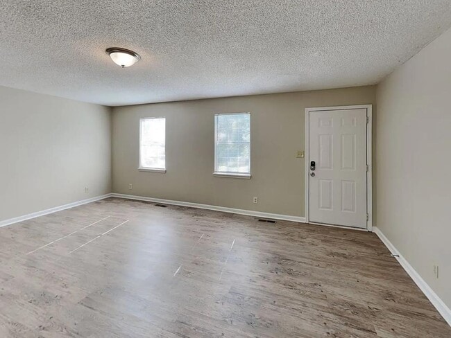 Building Photo - 210 Big Bear Ct