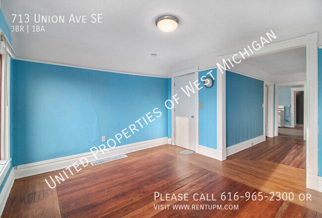 Building Photo - Available Now | 3 Bedroom 1 Bath Upper Uni...