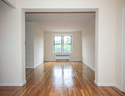 Building Photo - 13905 85th Dr