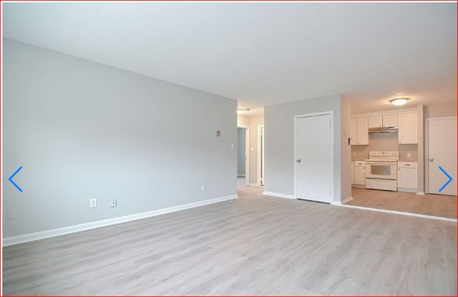 Building Photo - 624 Hyde Park Ave