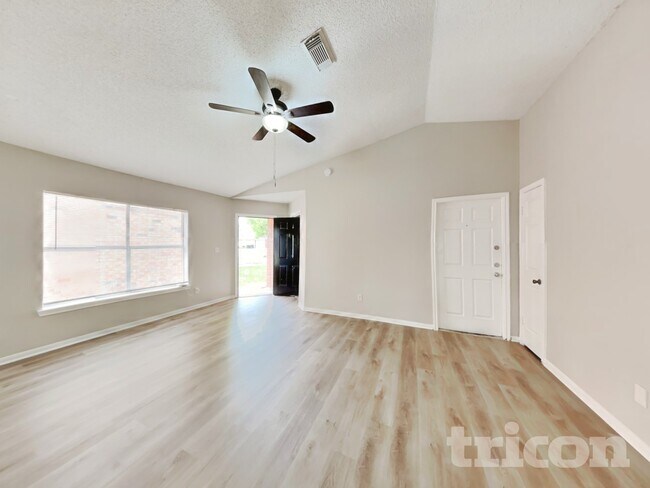 Building Photo - 3115 Kelling St