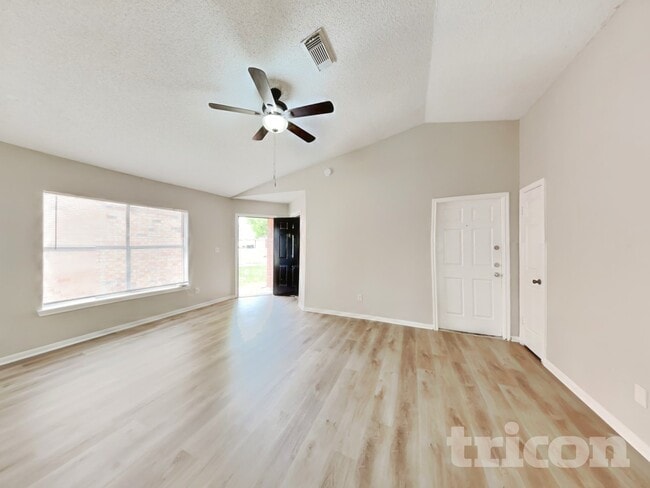 Foto del edificio - 3115 Kelling St