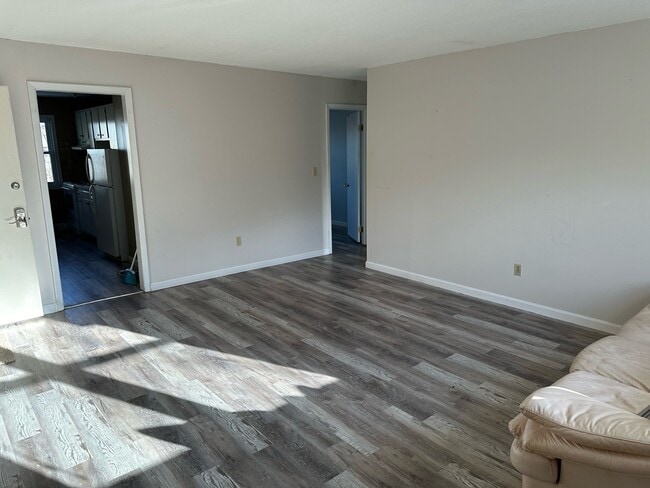 Building Photo - 123 Litchfield Pines Dr