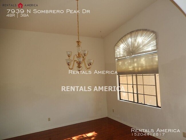 Building Photo - Stunning Home in Sombrero Peak Estates