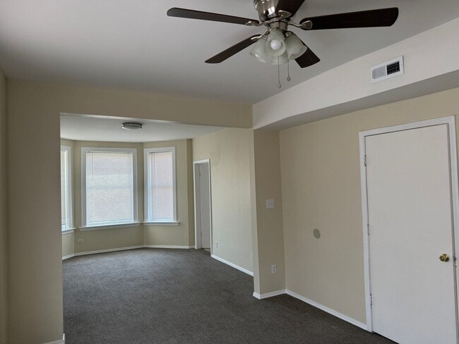Foto del edificio - 1543 W Marquette Rd