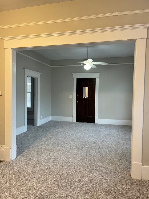 Primary Photo - 2060 Lafayette St