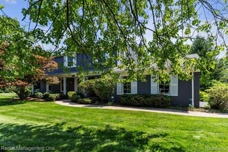 Building Photo - 3015 High Pointe Ct