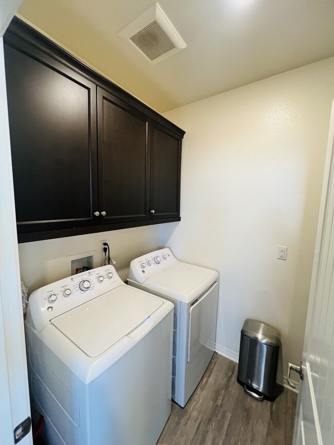 Building Photo - 7086 Vernazza Pl