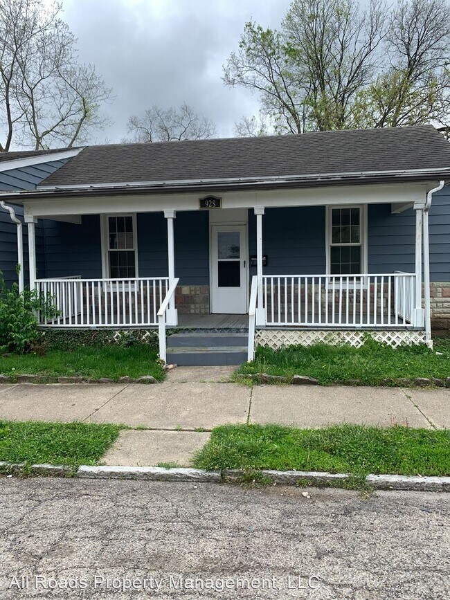 Building Photo - 3 br, 1 bath House - 928 8th Ave