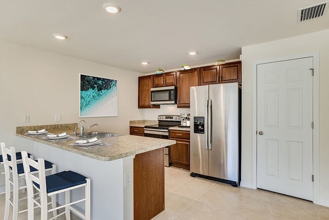 Building Photo - BRAND NEW HOME! Modern, energy efficient h...