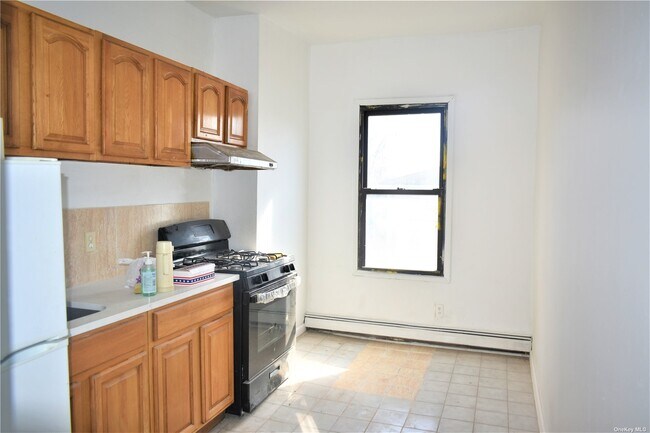 Building Photo - 117-6 Jamaica Ave