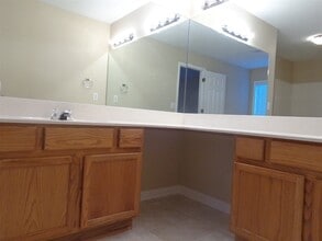 Building Photo - 1536 Cardinal Ln