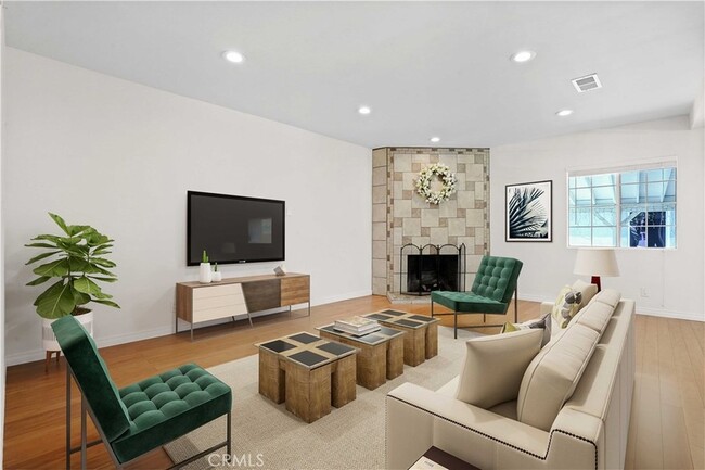 Foto del edificio - 5341 Garden Grove Ave