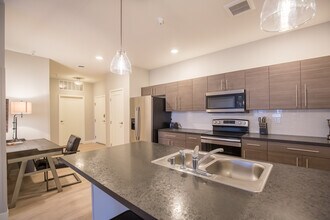 2BD, 2BA  - Kitchen - Shiloh Commons