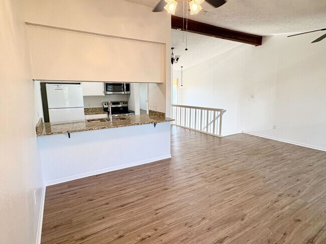 Foto del edificio - ***2 Bedroom 3 Bathroom Townhome for Lease in Horseshoe Bay, TX.***