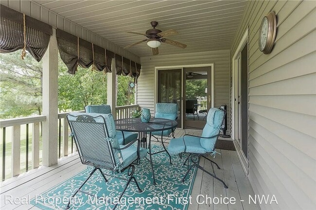 Building Photo - 3 br, 2 bath House - 16 Scotsdale Pl.