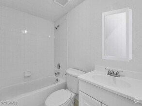Building Photo - 4617 Bayshore Dr