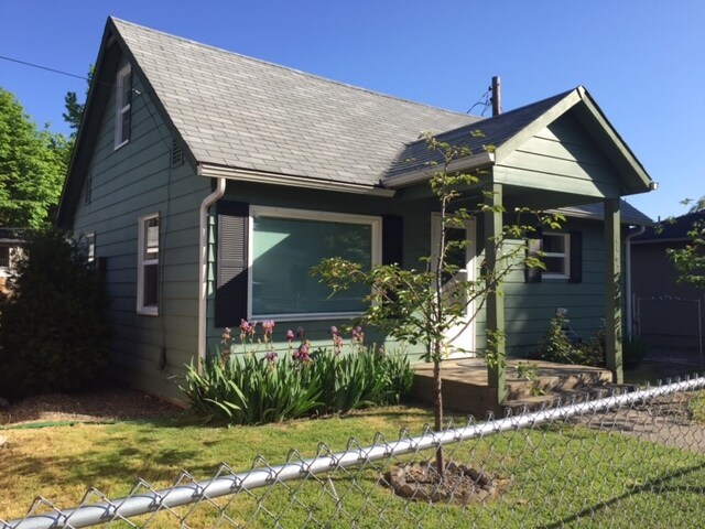 Building Photo - 1185 6th Street Northwest