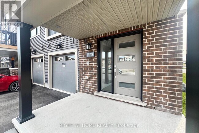 Building Photo - 368 Clearpath Private