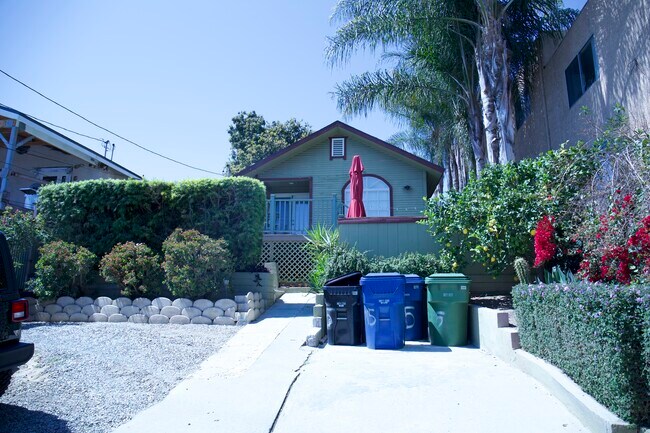 Front of property - 215 Lake Shore Ter