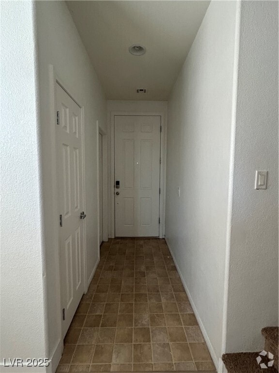 Building Photo - 10536 La Campana St