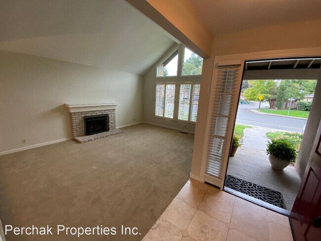 Building Photo - 4 br, 2.5 bath House - 3307 Vera Cruz Drive