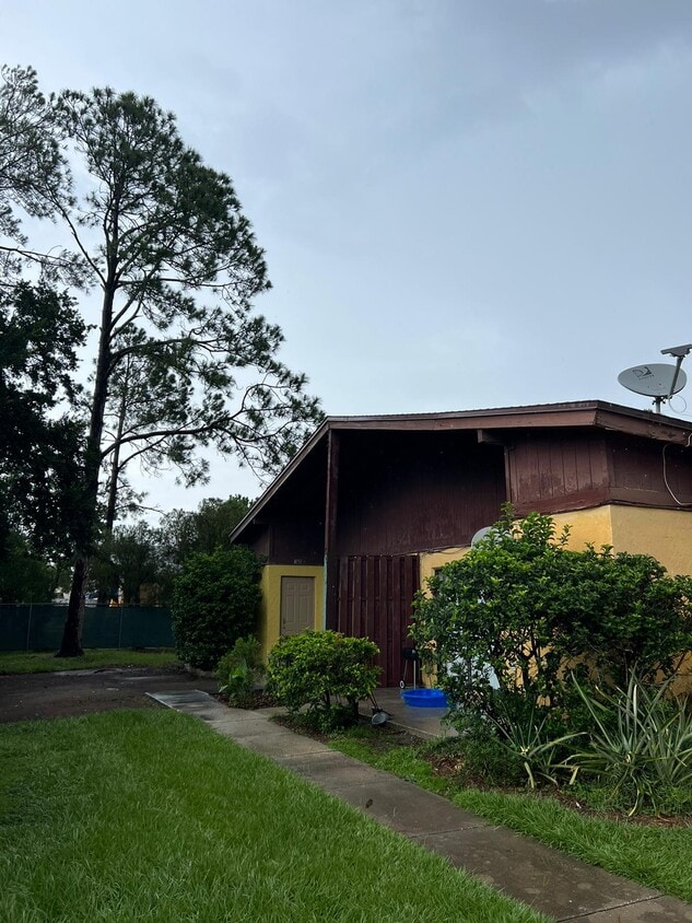 Primary Photo - 4153 Spitfire Ave