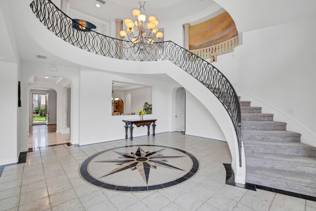 Foyer - 3340 Willow Canyon St