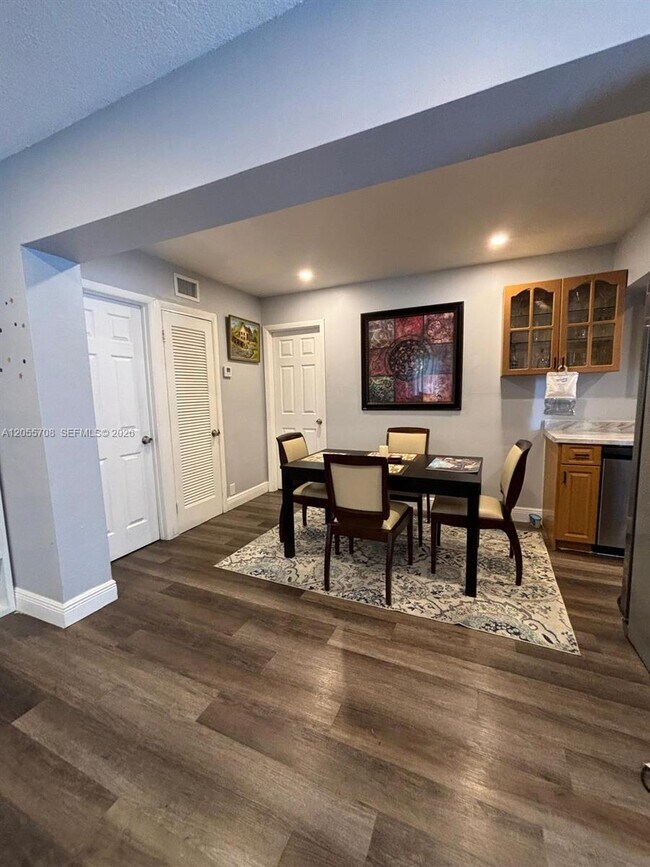 Foto del edificio - 1509 N Andrews Ave