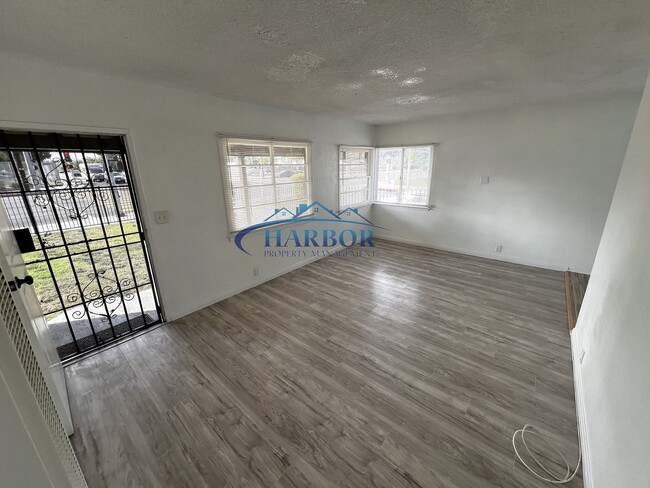 Foto del edificio - Charming 2-Bedroom Home for Rent