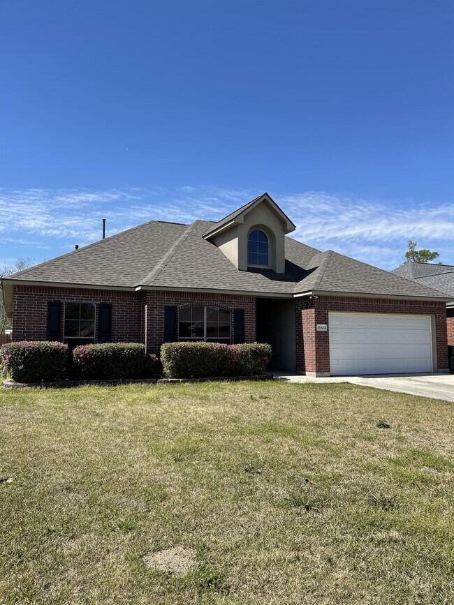 Building Photo - 26423 Avoyelles Ave