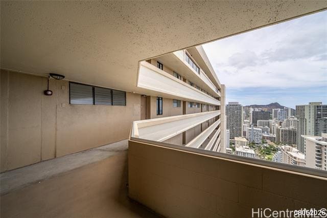 Building Photo - 2121 Ala Wai Blvd