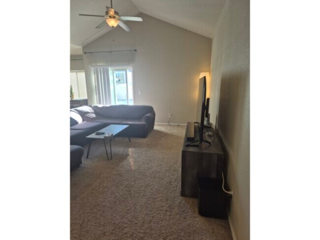 Foto del edificio - Single Family Home