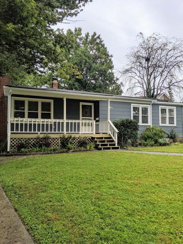 Foto principal - Fabulous Black Mountain Location!