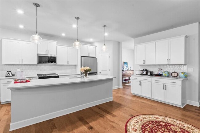 Building Photo - 5467 Fountainhead Ln