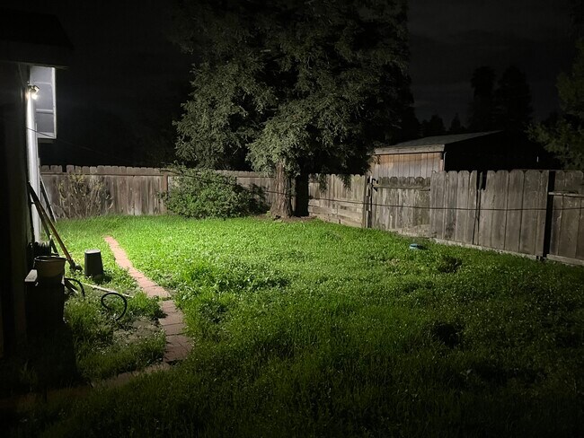 Foto del edificio - 6871 Beth Cir