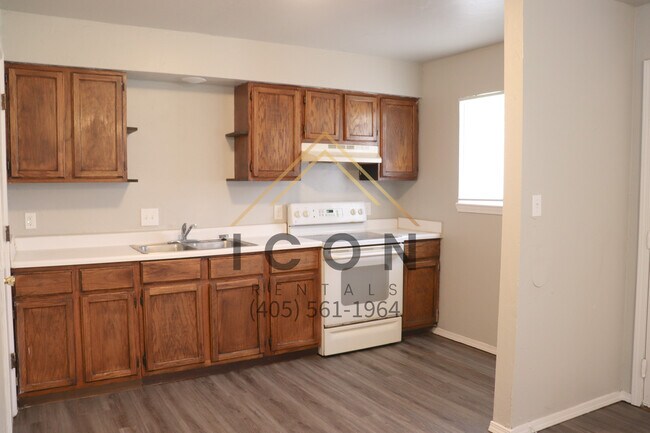 Foto del edificio - 1435 W Wade St