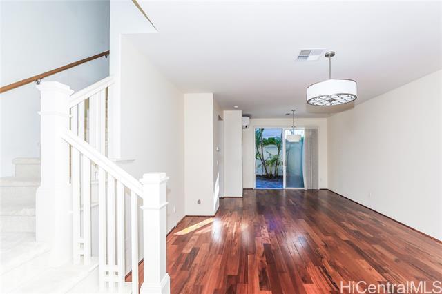 Building Photo - 580 Lunalilo Home Rd