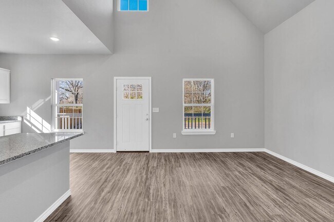 Foto del edificio - 518 Ranier Dr