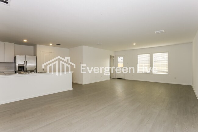 Foto del edificio - 537 Waymaker Wy