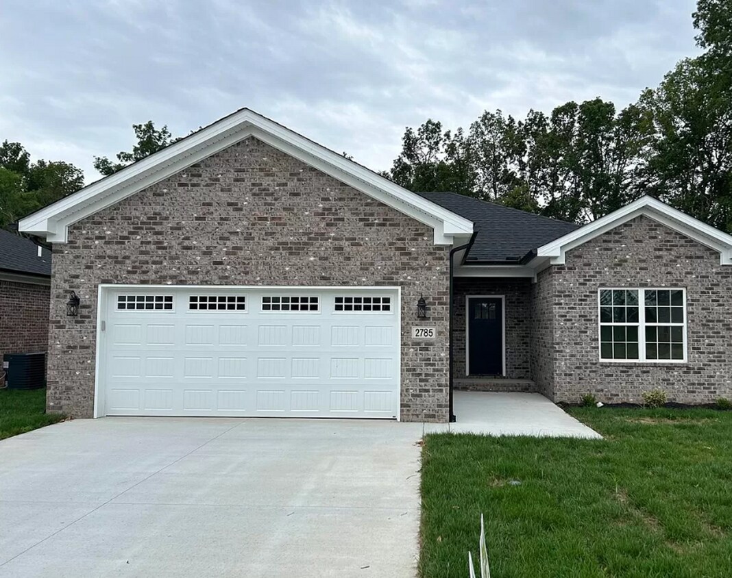 Foto principal - 2785 Cedrus Ave