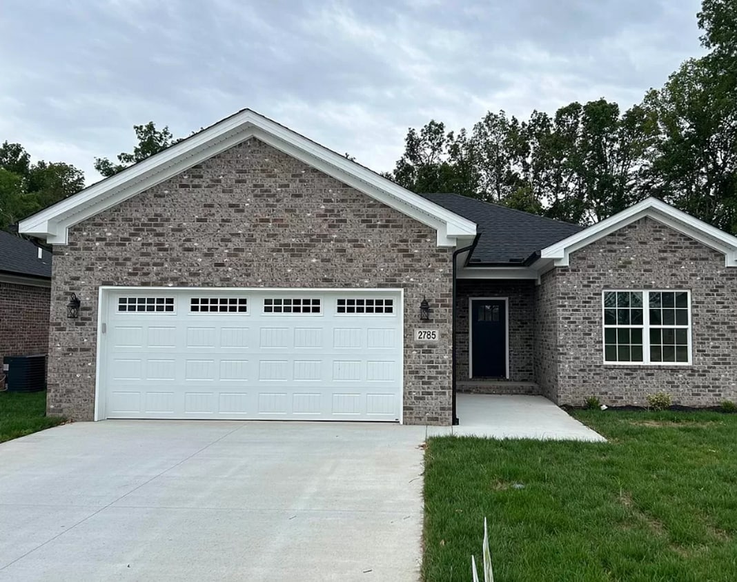 Primary Photo - 2785 Cedrus Ave
