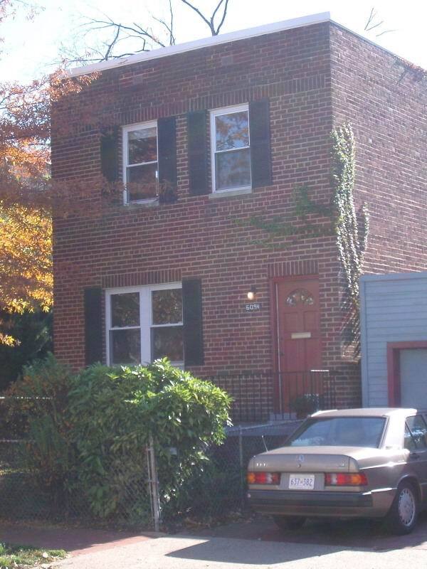 Primary Photo - 609 Independence Ave SE