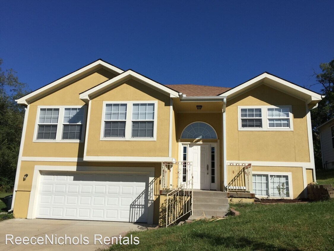 Foto principal - 3 br, 3 bath House - 4115 Springfield