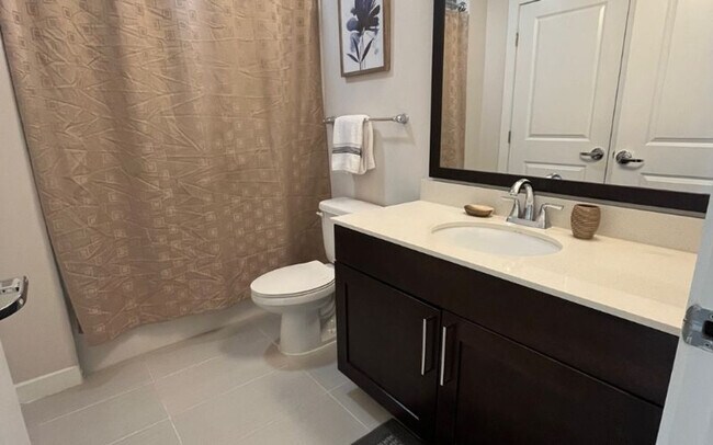 Building Photo - 3380 Peachtree Rd NE