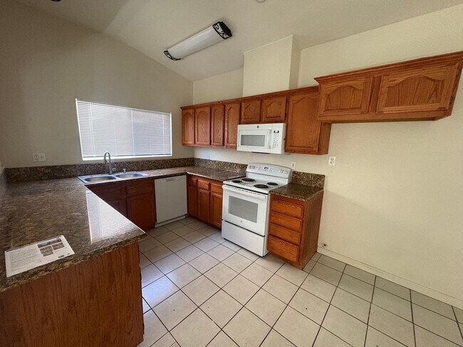 Foto del edificio - 8426 Center Pkwy