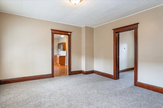 Foto del edificio - 1221 N Clinton Ave