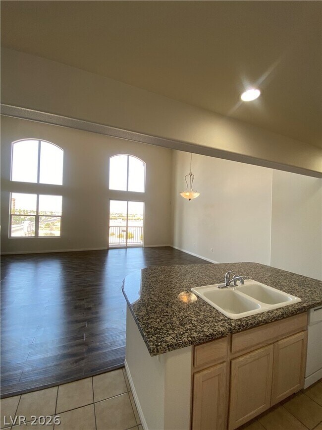 Foto del edificio - 20 E Serene Ave